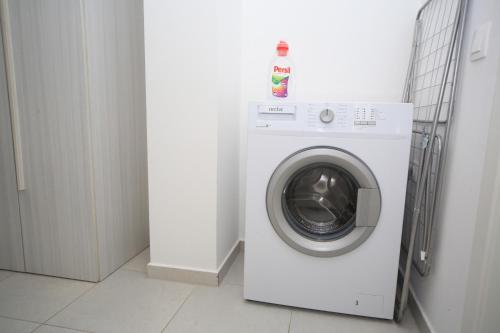 Happy Family - image 8