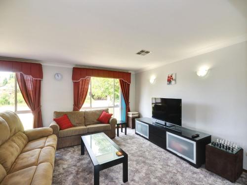 Family Holiday Home - Pets Welcome