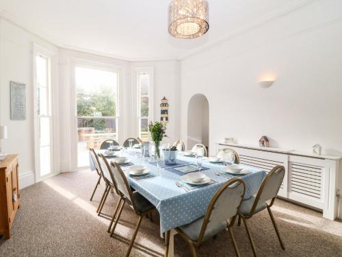 Babbacombe Hall - image 3