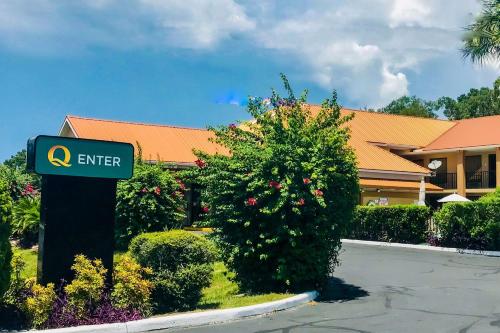 Quality Inn near Manatee Springs State Park in Chiefland, USA