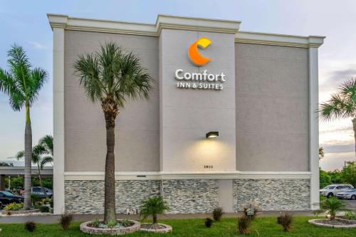 Comfort Inn & Suites St. Pete - Clearwater International Airport