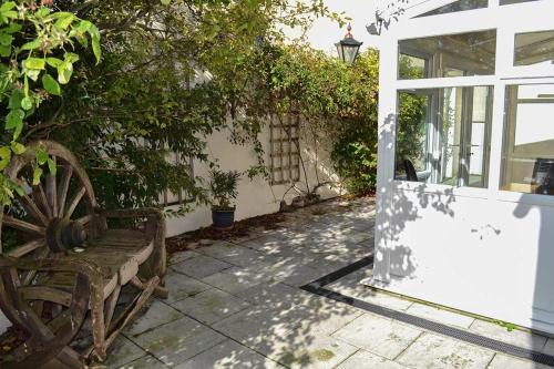 Vista exterior, Kings House in Beaumaris