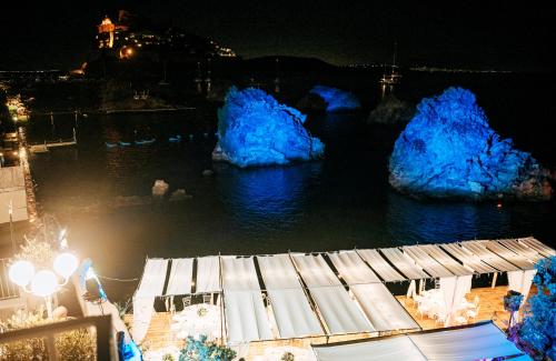 Strand Hotel Delfini - image 13