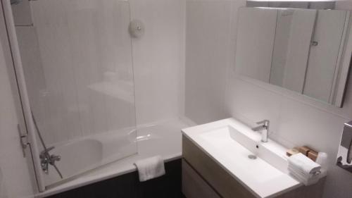Hotel Henri IV - image 8