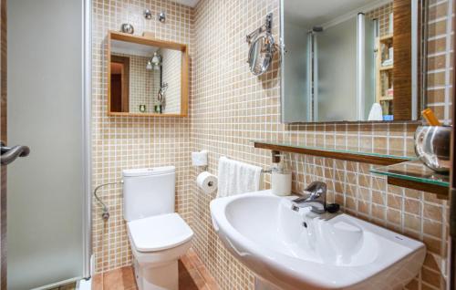 Stunning home in Orihuela with Outdoor swimming pool and 4 Bedrooms
