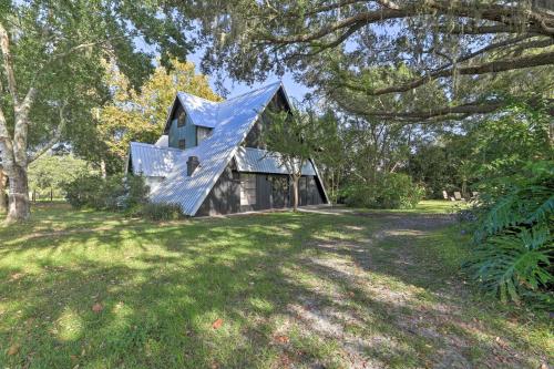 . Chic A-Frame Escape with Fire Pit - Private Property