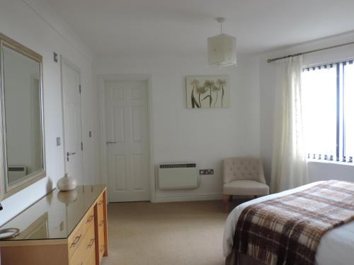 Sea Breeze Apartment - image 9