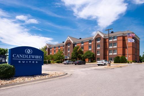 Candlewood Suites Olathe