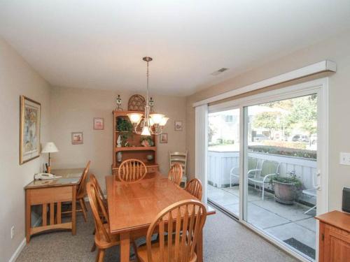 Sea Colony - 53060 Lakeshore - image 7