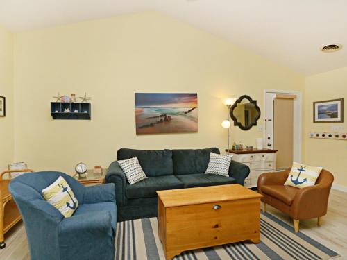 Sea Colony - 8101 Racquet - image 2