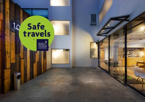 Exterior view, Hotel MX aeropuerto CDMX Trademark Collection by Wyndham in Mexico City