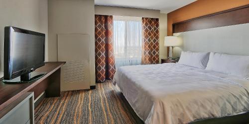 Holiday Inn Hotel and Suites Albuquerque - North Interstate 25, an IHG Hotel