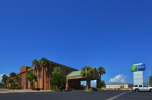 Holiday Inn Express Las Vegas-Nellis, an IHG Hotel