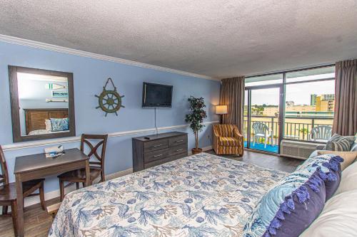Oceanview King Suite - Fully Updated! - Landmark Resort 715 - Great Views! Sleeps 4
