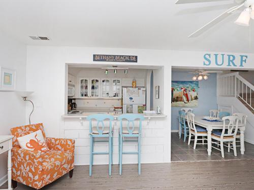 Sea Colony Singles - image 7