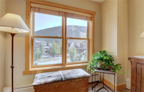 Cs302 Copper Springs Condo - image 2