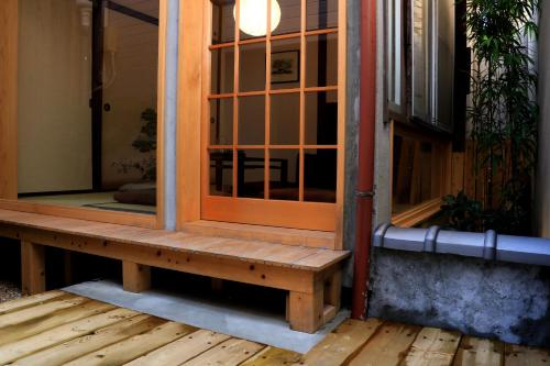 Quadruple Room with Private Bathroom image 10