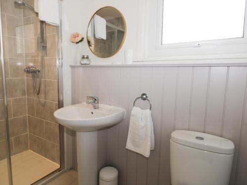 Potter Hill Cottage - image 11