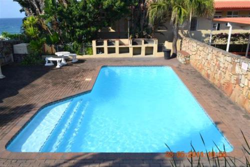 Swimming pool, Driftsands Sea View Flats in Uvongo Beach
