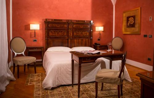 Superior Double or Twin Room image 2