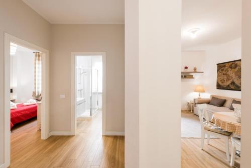 One-Bedroom Apartment image 2