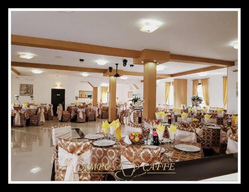 Campus Caffe Mansion - image 9