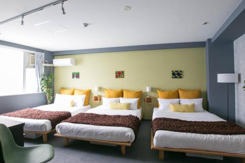 One-Bedroom Apartment image 2
