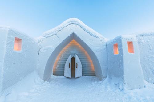 Arctic Snow Hotel
