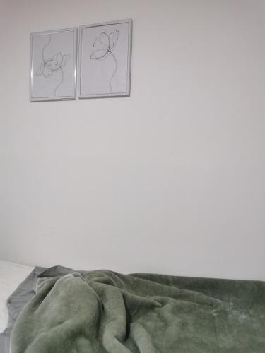 Happy Place - image 3