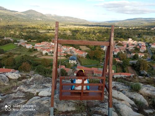 Casa MiraXurés con vistas a la Sierra del Xurés