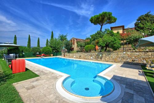  San Gimignano Apartment Sleeps 2 Air Con T241956, Pension in San Gimignano