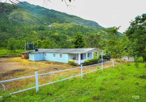 Moonlight Munnar Forest Bungalow with Private Waterfalls by VOYE HOMES