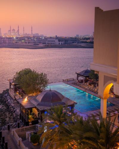 Shangri-La Hotel, Qaryat Al Beri 