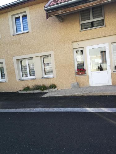 Chez nous - Accommodation - La Chaux Neuve