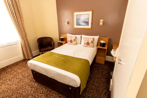 The Darlington Hyde Park - image 2