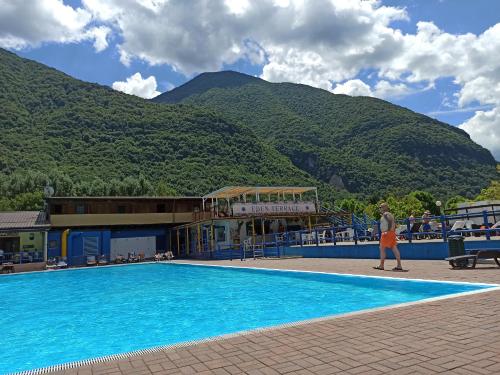 Chalet Seaesta Idillico am Lago di Lugano