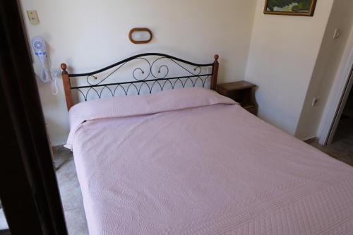 Family Room image 6