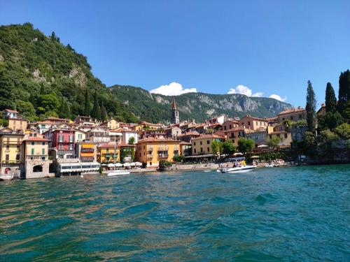 Casaviacomo Chalets in Porlezza