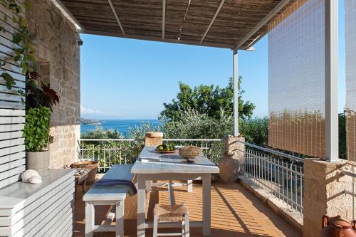 발코니/테라스, Notos Hotel Kardamili in 캄포스