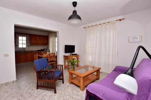 MarySol 6 terrace with sea views, close to the sea