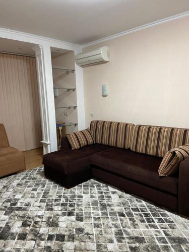 Apartment on Chaykovskogo - main image