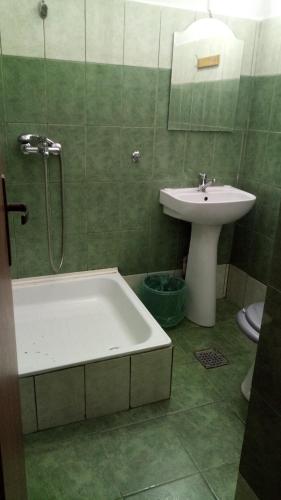 La Conu Iancu in Centru