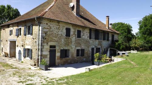 LE GITE DU RUISSEAU gîte à louer Chouzelot
