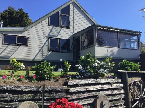 Norfolk Gardens Bed and Breakfast in Te Kopuru