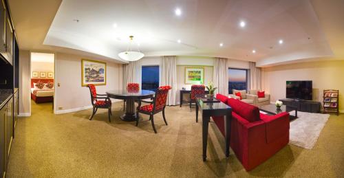 Stamford Plaza Sydney Airport Hotel & Conference Centre