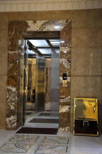 外觀, HOTEL AYNI in 杜尚貝