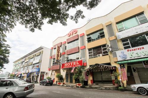 Entrance, Super OYO 89427 Kavanas Hotel Taiping in Simpang