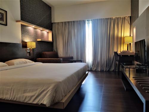 Satkar Residency in Thane
