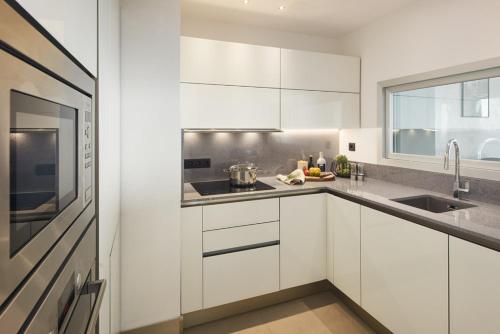 Sunlight Properties - Sky blue - 3 bedroom flat with sea view on the Promenade des Anglais