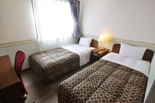 2 twin beds